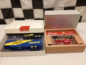 lot 135 image: Transporters 164th Scale Die Cast