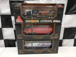 lot 137 image: Racing Champions Transporters 187th Scale Die Cast