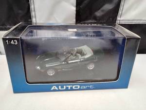 lot 168 image: Autoart Jaguar XKR Cabrio 143rd Scale Die Cast Car