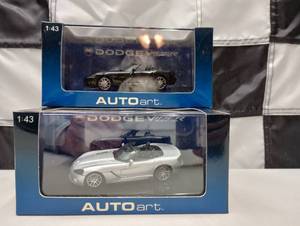 lot 173 image: Autoart Dodge Viper SRT-10 143rd Scale Die Cast Car