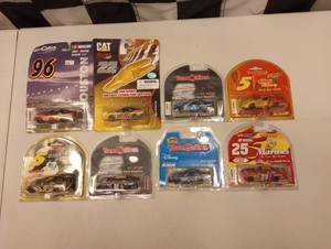 lot 241 image: Team Caliber Pit Stop 164th Scale Die Cast Cars