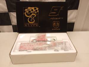 lot 250 image: Owners Elite #9 Kasey Kahne #9 Dodge Dealers Transporter Bank 164th Scale Die Cast