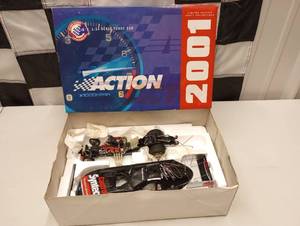 lot 254 image: Action Tony Pedregon Castrol Syntec  AUTOGRAPHED Funny Car 124th Scale Die Cast