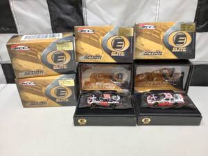 lot 305 image: Action Elite Kevin Harvick #29 164trh Scale Die Cast Car