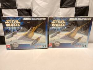 lot 313 image: Ertl AMT Star Wars Episode 1 Naboo Starfighter 148th Scale Die Cast Model Kit
