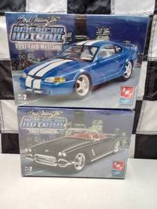 lot 319 image: Ertl AMT 125th Scale Model Kits