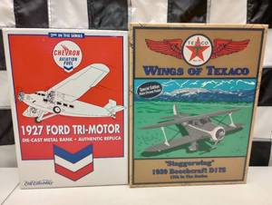 lot 325 image: Ertl Collectible Airplane Die Cast Coin Banks