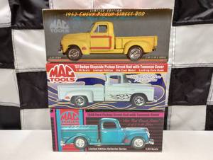 lot 337 image: Mac Tools Truck Die Cast Coin Banks