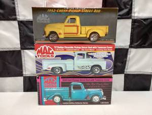 lot 338 image: Mac Tools Truck Die Cast Coin Banks