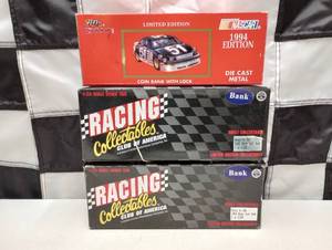 lot 346 image: Racing Champions 124th Scale Die Cast Coin Banks