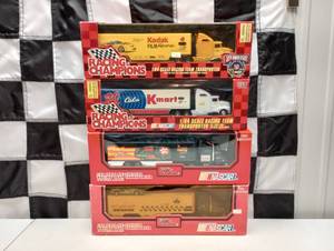 lot 348 image: Racing Champions Transporters 164th Scale Die Cast