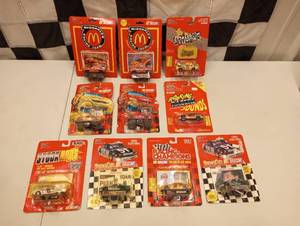 lot 369 image: Assorted  Racing Champions 164th Scale Die Cast Cars