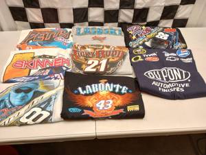 lot 411 image: Assorted Adult X- Large Nascar T-Shirts