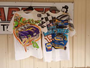 lot 416 image: Adult  Large Nascar T-Shirts