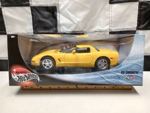 lot 437 image: Hot Wheels C5 Corvette 118th Scale Die Cast Car