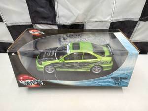 lot 439 image: Hot Wheels Custom Honda Civic SI 118th Scale Die Cast Car