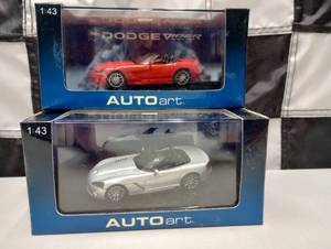 lot 457 image: Autoart Dodge Viper SRT-10 143rd Scale Die Cast Cars