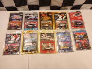 lot 495 image: Action 164th Scale Die Cast Cars