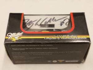 lot 536 image: Assorted AUTOGRAPHED 164th Scale Die Cast Cars