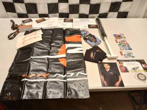 lot 557 image: Dale Earnhardt JR Fan Club Collectibles & Jeff Gordon Coins