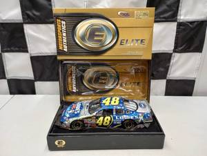 lot 568 image: Action Elite Jimmie Johnson #48 Lowes  Holiday 124th Scale Die Cast Car
