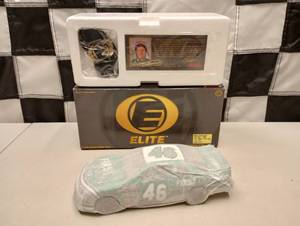 lot 578 image: Action Elite Wally Dallenbach #46 First Union 124th Scale Die Cast Car