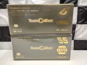 lot 588 image: Team Caliber Owners Series 124th Scale Die Cast Cars