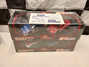 lot 618 image: Racing Champions Car Gift Sets 143rd Scale Die Cast