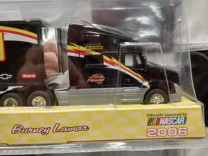lot 622 image: Nascar Dollar General  #77 Transporters