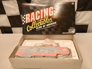 lot 634 image: Racing Collectibles Cartoon Network #29 Scooby Doo Transporter 164th Scale Die Cast