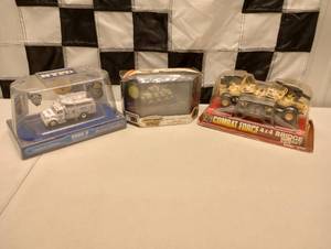 lot 653 image: Military & Police Die Cast Vehicles