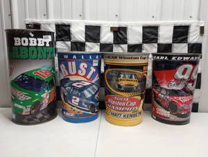 lot 667 image: Nascar Metal Trash Cans