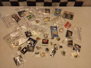 lot 686 image: Large Assortment Of Nascar Pin Backs