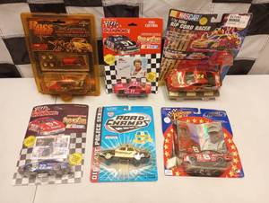 lot 695 image: Assorted Nascar 164 Scale Cars