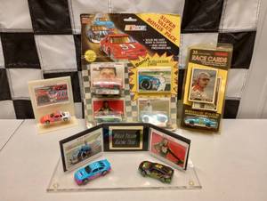 lot 699 image: Assorted Nascar 164 Scale Cars