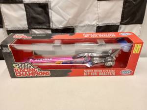 lot 764 image: Racing Champions Hartman Enterprise  124th Scale Die Cast Top Fuel Dragster