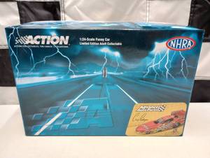 lot 781 image: Action Cruz Pedregon #10 Advance Auto Parts 124th Scale Die Cast Funny Car