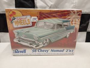 lot 796 image: Revell 1956 Nomad 125th Scale Model Kit