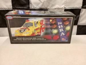 lot 782D image: Racing Champions Phil Burkart Jr. Murrays Discount Auto 124th Scale Funny Car