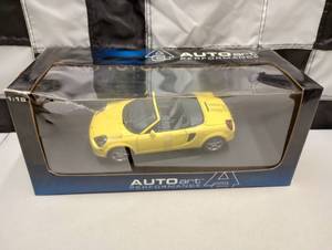 lot 816 image: Autoart Performance Toyota MR2 Spyder 118th Scale Die Cast Car