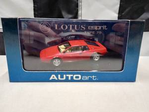 lot 837 image: Autoart Lotus Type 79 143rd Scale Die Cast Car