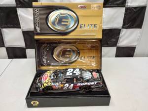 lot 869 image: Action Elite Jeff Gordon #24 DuPont  Foose Custom Design 124th Scale Die Cast Car