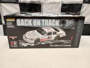 lot 877 image: Action Dale Earnhardt Hall Of Fame 124th Scale Die Cast Car.