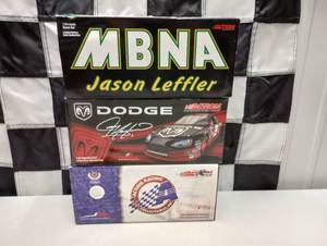lot 886 image: Action 124th Scale Die Cast Cars