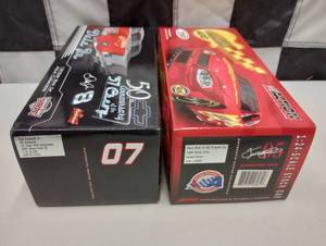 lot 902 image: Action 124th Scale Die Cast Cars