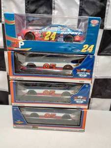 lot 910 image: Action & Green Light 124th Scale Die Cast Cars
