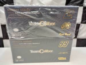 lot 921 image: Team Caliber Owners Series 124th Scale Die Cast Cars