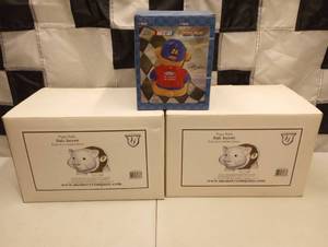 lot 1015 image: (2) Jeff Gordon & Dale Jarrett Piggy Banks