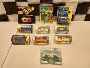 lot 1027 image: (10) Assorted Nascar 164 Scale Cars