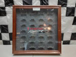 lot 1044 image: 164 Scale Car Shadow Box Display